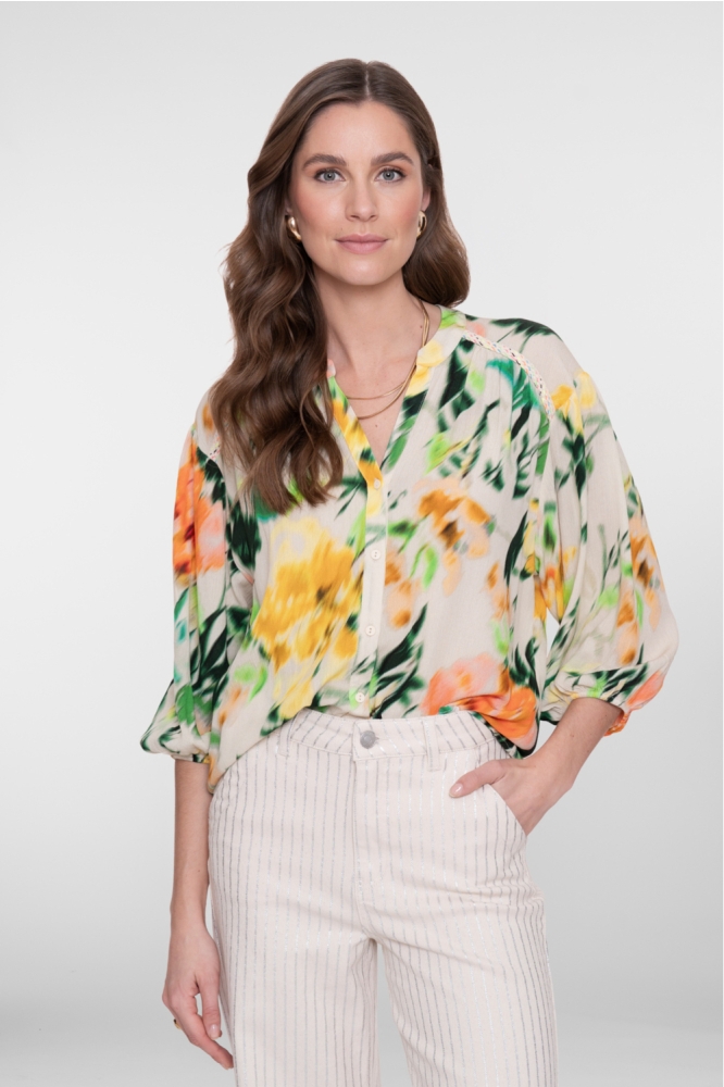 Geisha multi color dames blouse | Model vooraanzicht