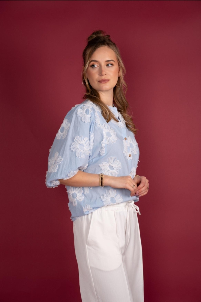 I-coni-K blauwe dames blouse | Model zijaanzicht