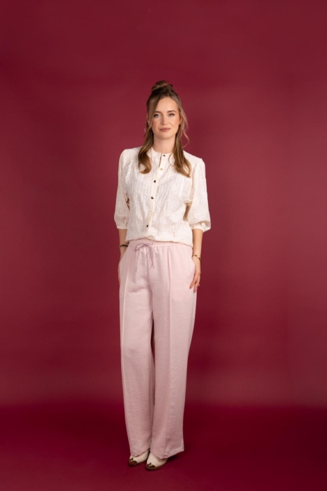 I-coni-K ecru dames blouse | Model