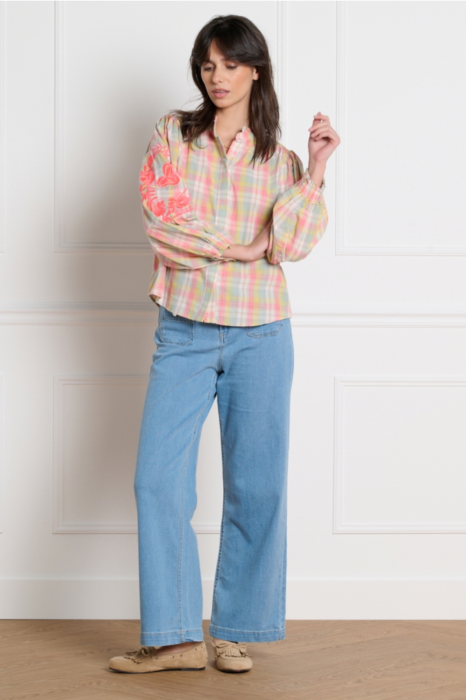 LolaLiza beige dames blouse | Model