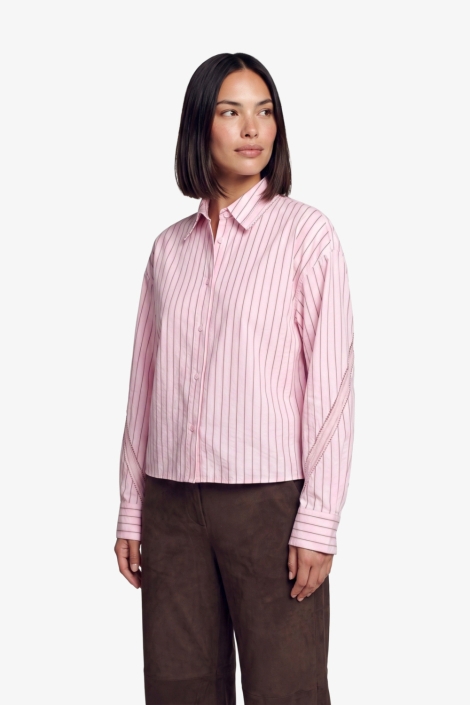 Fluresk roze dames blouse | Model vooraanzicht