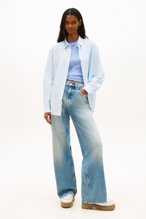 Tommy Jeans blauwe dames blouse | Model