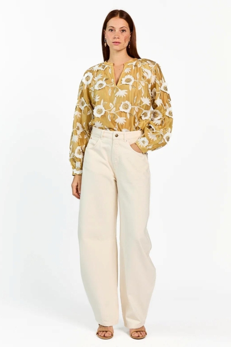Aaiko gouden dames blouse | Model