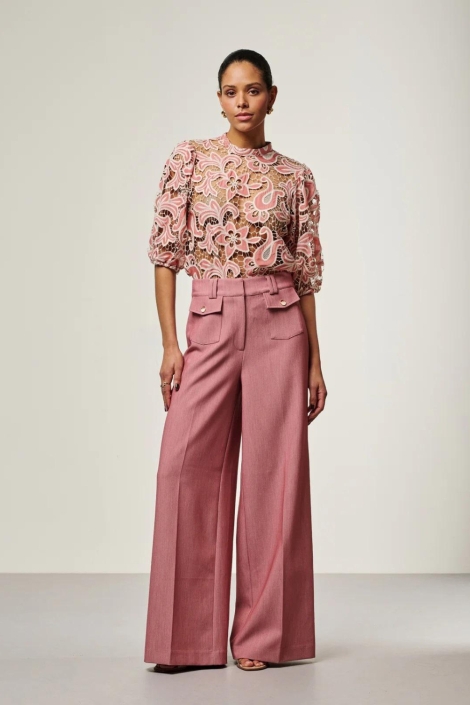 Aaiko roze dames blouse | Model