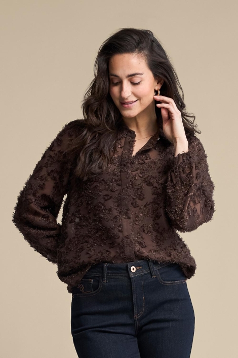 Red Button bruine dames blouse | Model vooraanzicht
