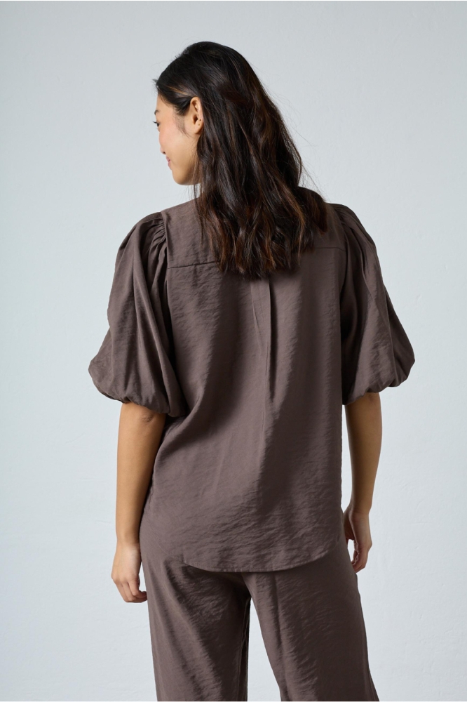 SisterS point bruine dames blouse | Model achteraanzicht