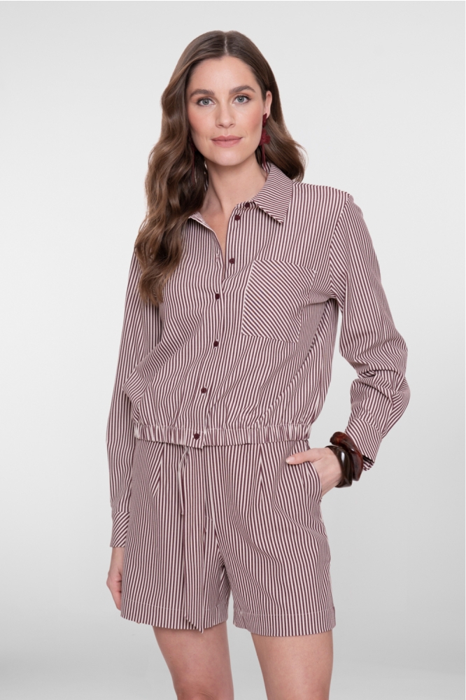 Geisha bordeaux dames blouse | Model vooraanzicht