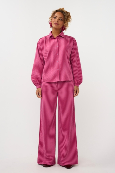 Ydence roze dames blouse | Model