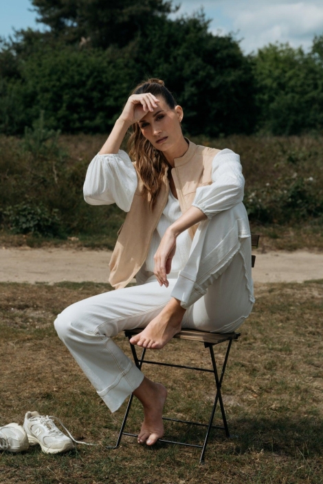 Maicazz ecru dames blouse | Sfeerbeeld, In situatie