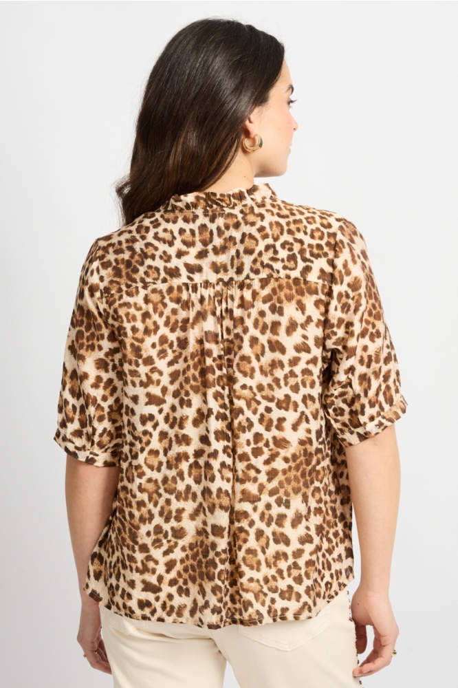 C&S The Label camel dames blouse | Model achteraanzicht