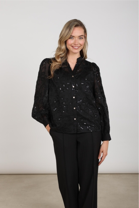 Nukus zwarte dames blouse | Model vooraanzicht