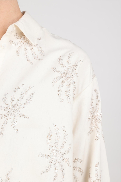 Nukus witte dames blouse | Close up
