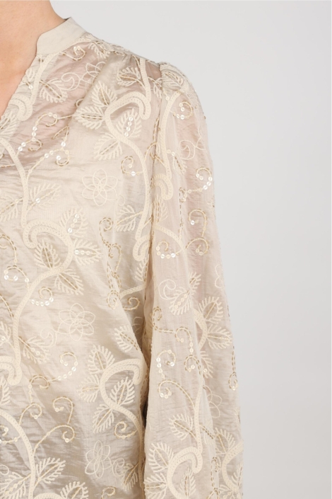 Nukus zand dames blouse | Close up
