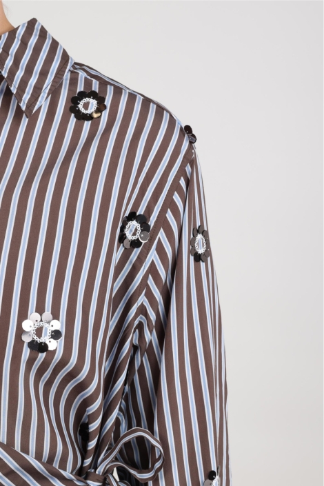 Nukus bruine dames blouse | Kleurstaal