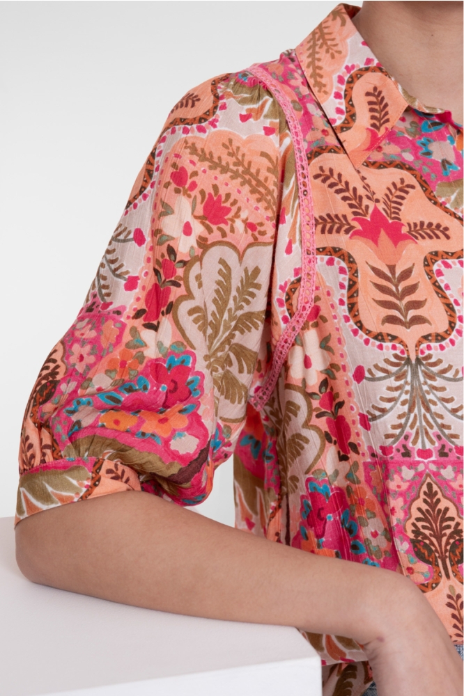 Geisha multi color dames blouse | Close up