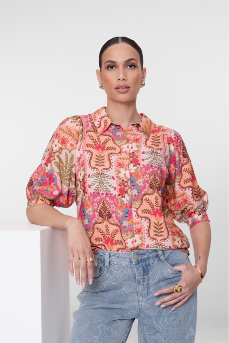 Geisha multi color dames blouse | Model vooraanzicht