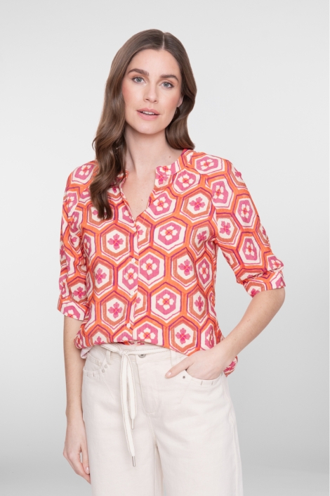 Geisha multi color dames blouse | Model vooraanzicht