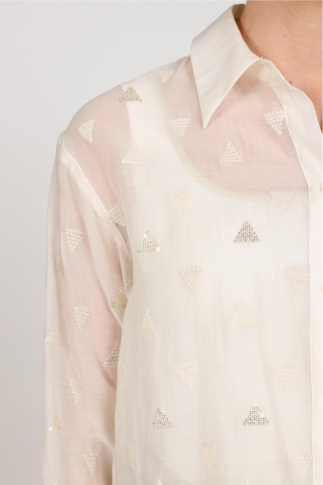 Nukus witte dames blouse | Close up