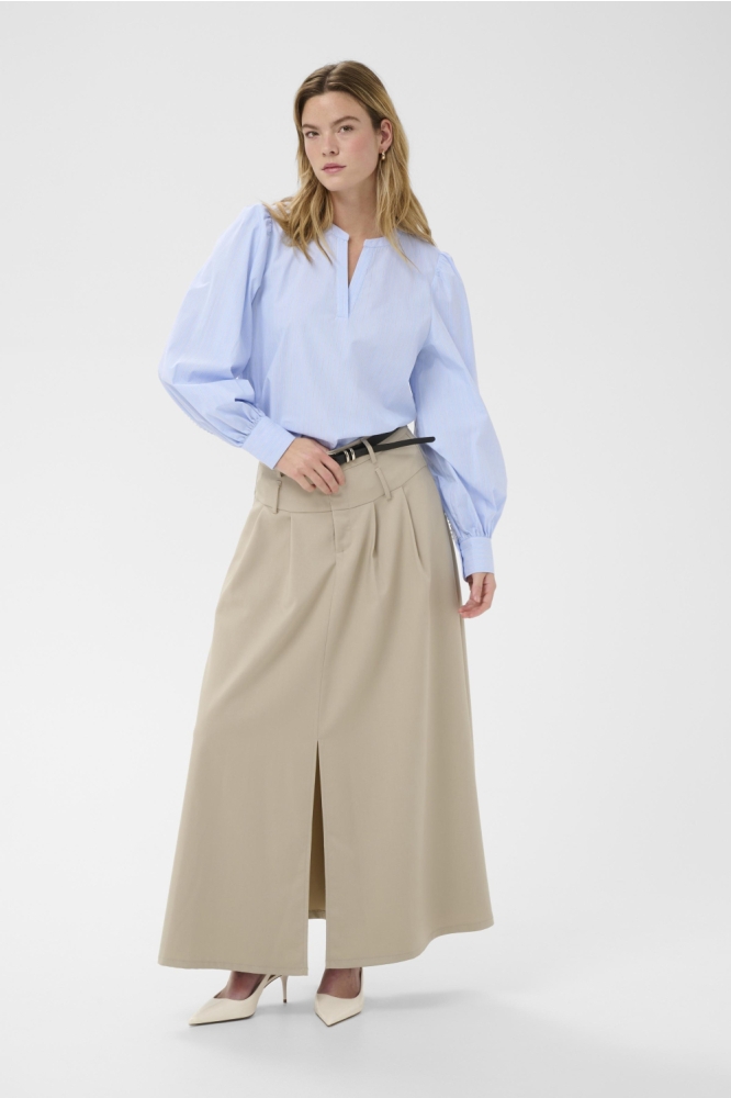 Kaffe blauwe dames beauty | Model