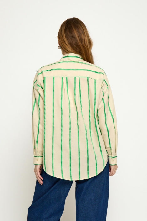Minus camel dames blouse | Model achteraanzicht