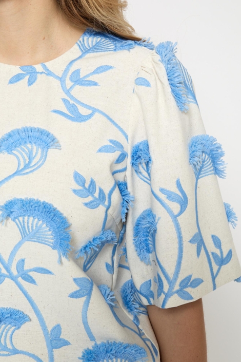 Minus beige dames blouse | Close up