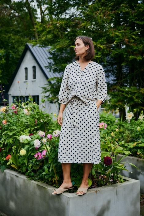 Freequent beige dames blouse | Model