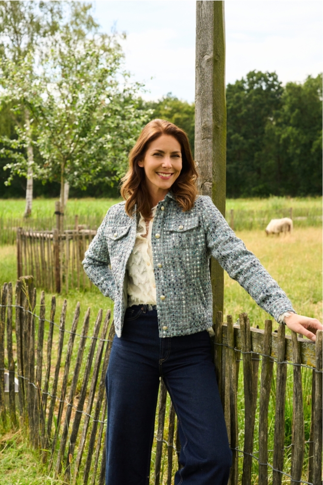 NED ecru dames blouse | Sfeerbeeld, In situatie