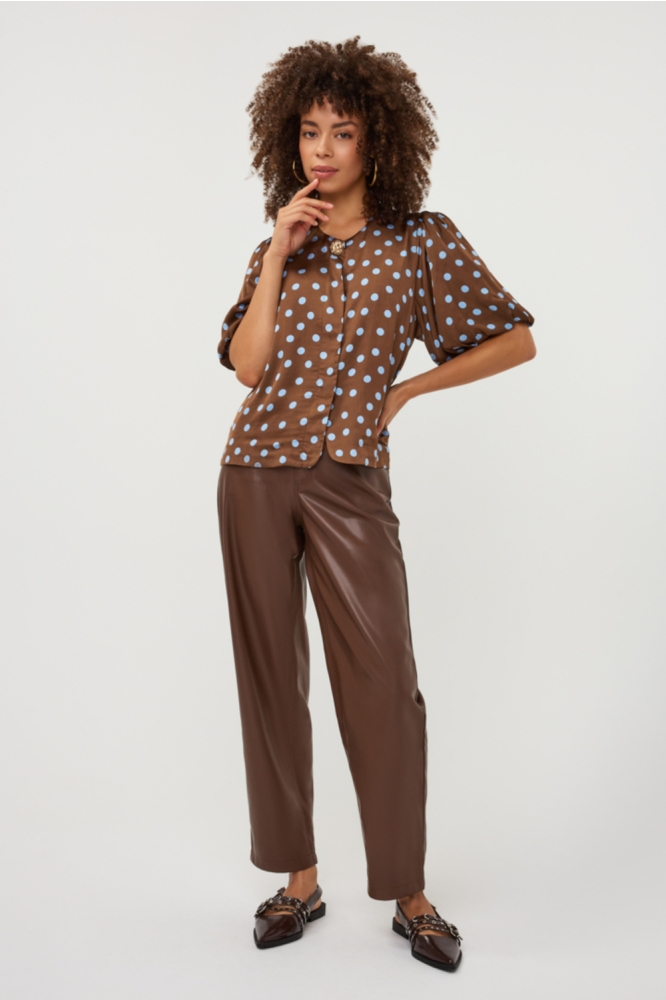 EsQualo bruine dames blouse | Model