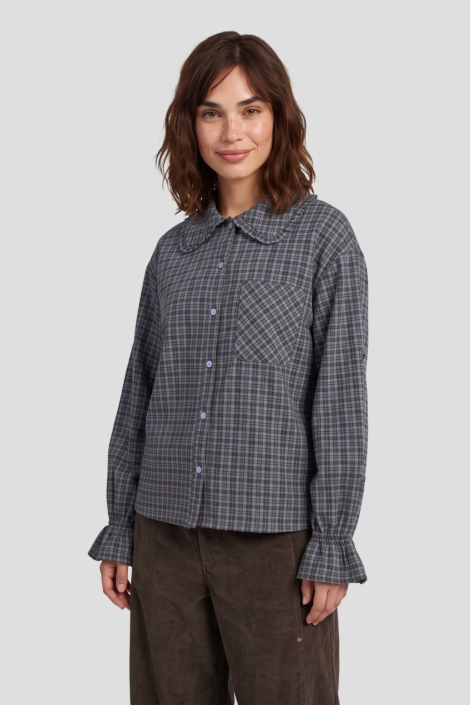 Fluresk bruine dames blouse | Model vooraanzicht