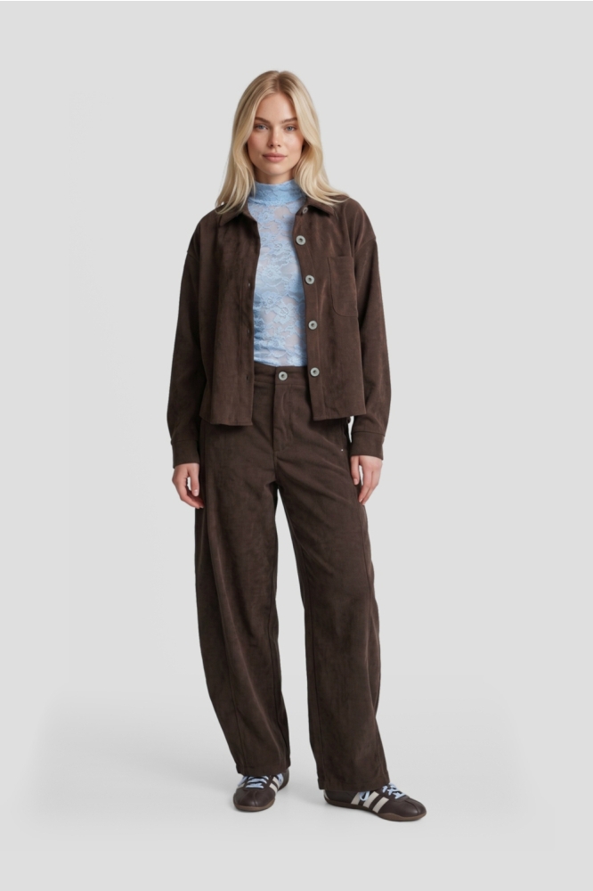Fluresk bruine dames blouse | Model