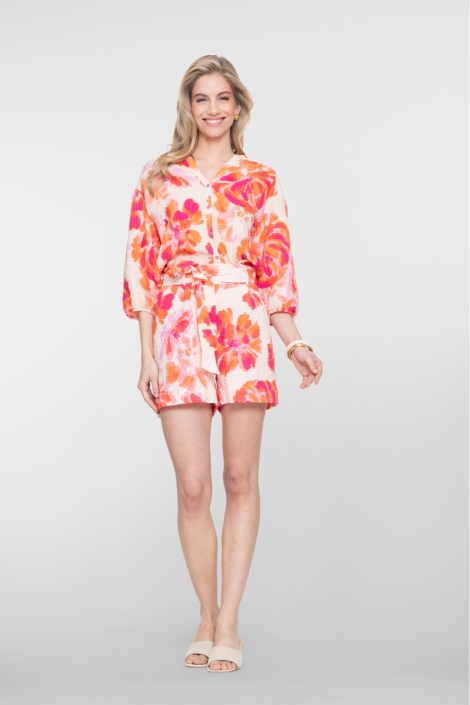 Geisha beige dames blouse | Model