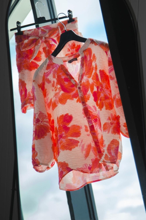 Geisha beige dames blouse |