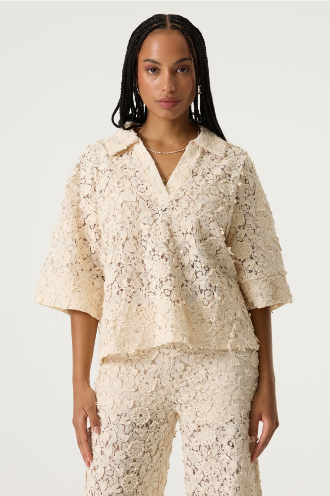 Garcia beige dames blouse | Model vooraanzicht