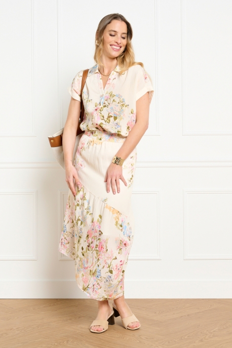 LolaLiza beige dames blouse | Model