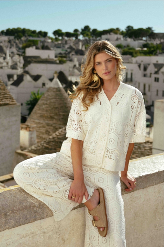 C&S The Label beige dames blouse | Sfeerbeeld, In situatie