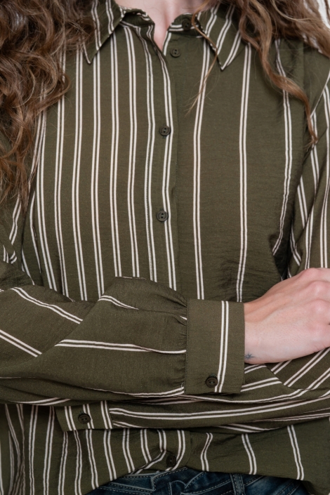 Geisha groene dames blouse | Kleurstaal