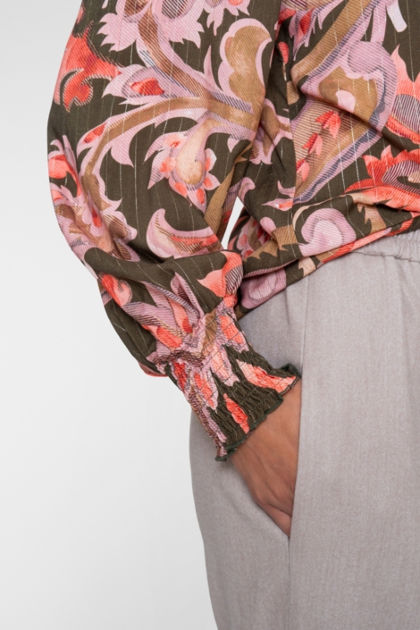 Geisha groene dames blouse | Close up