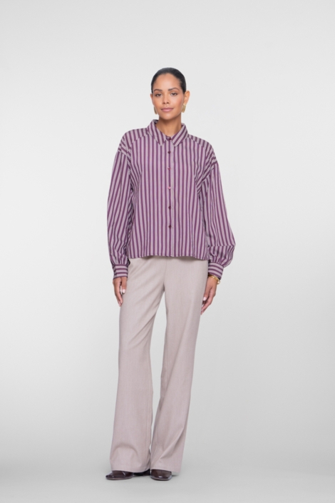 Geisha paarse dames blouse | Model