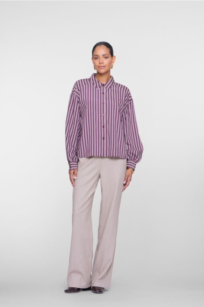 Geisha paarse dames blouse | Model