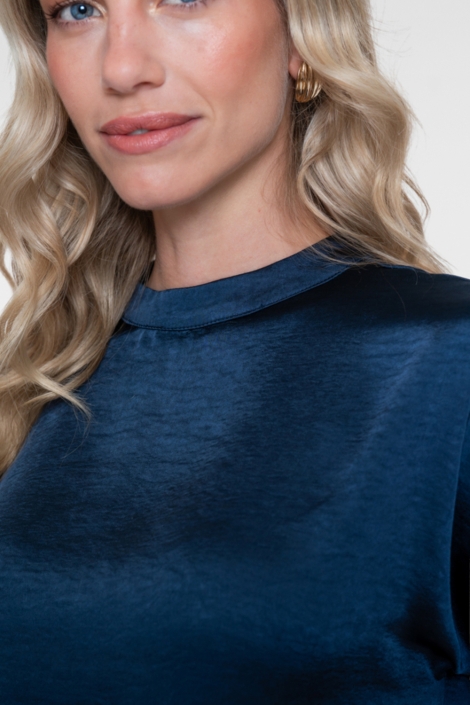 Geisha blauwe dames t-shirt | Close up
