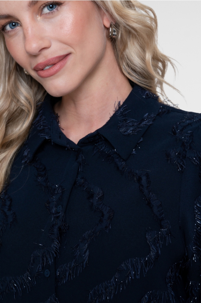 Geisha blauwe dames blouse | Close up