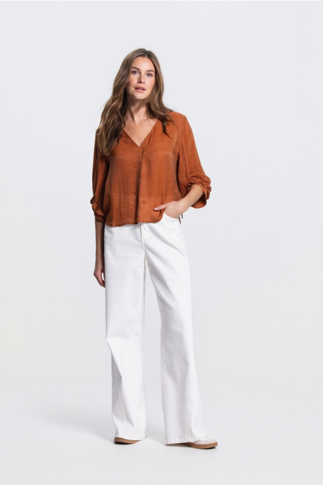 Juffrouw Jansen cognac dames blouse | Model
