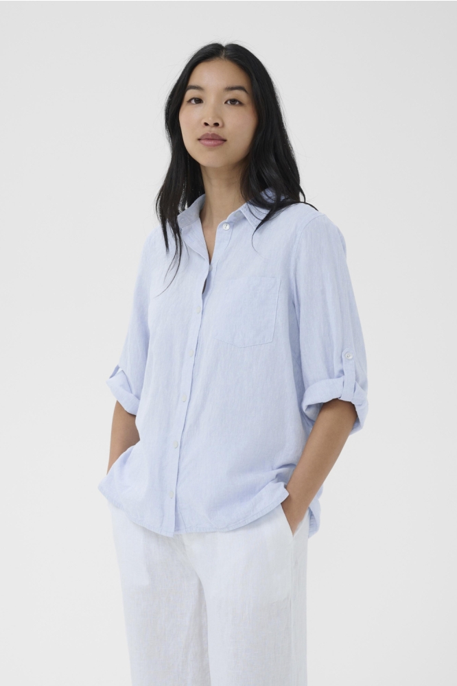 Part Two blauwe dames blouse | Model vooraanzicht