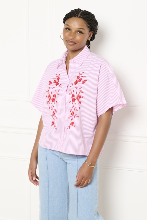 LolaLiza roze dames blouse | Model vooraanzicht
