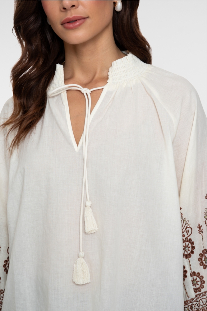 Geisha ecru dames blouse | Kleurstaal