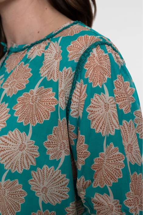 Geisha groene dames blouse | Close up