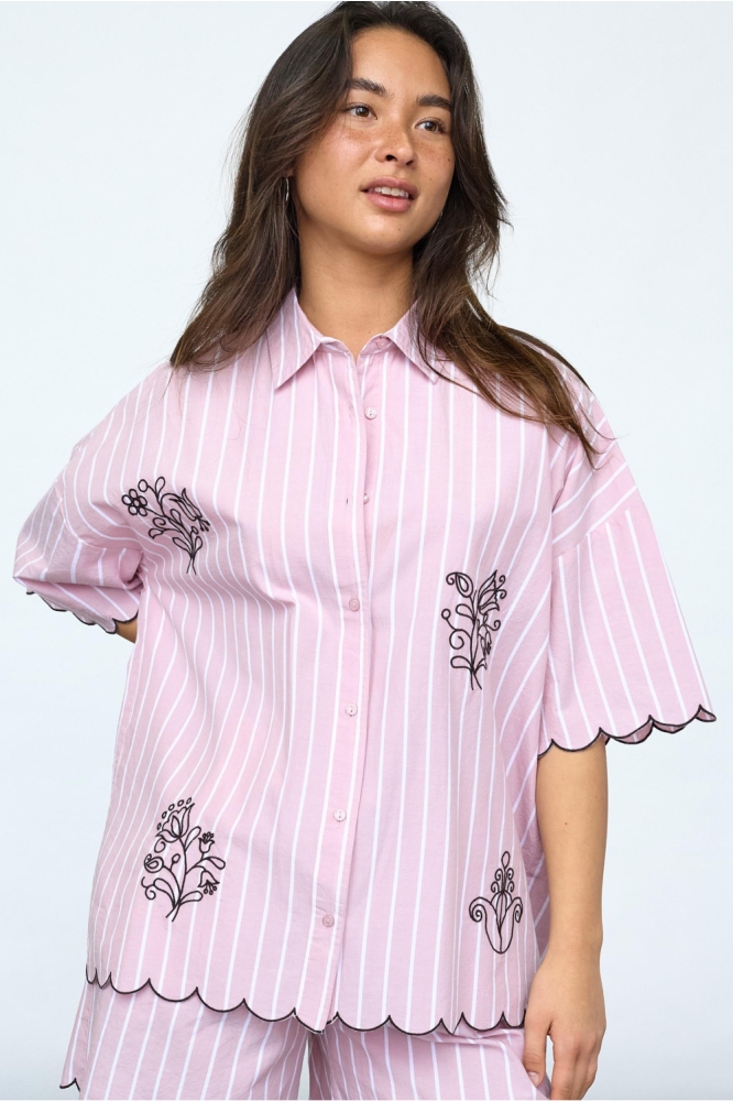 SisterS point roze dames blouse | Model vooraanzicht