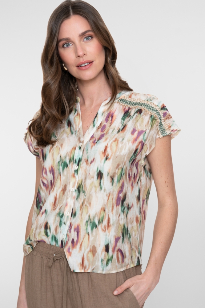 Geisha ecru dames blouse | Model vooraanzicht