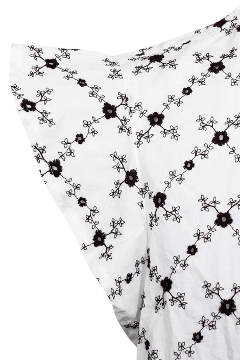 Freequent witte dames blouse | Close up
