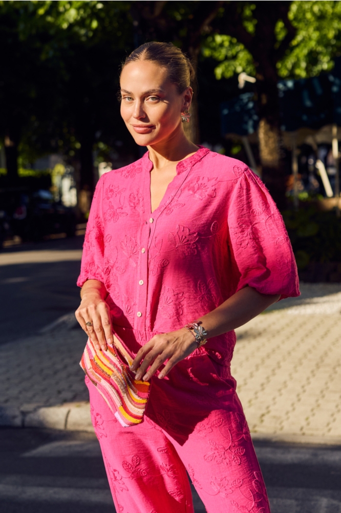 LolaLiza roze dames blouse | Sfeerbeeld, In situatie